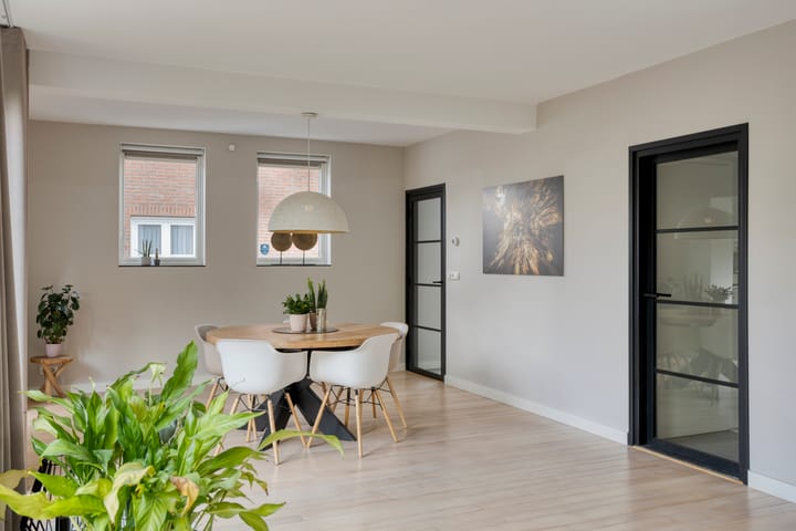 Vrijstaande woning te koop: Marijkelaan 1, Roermond