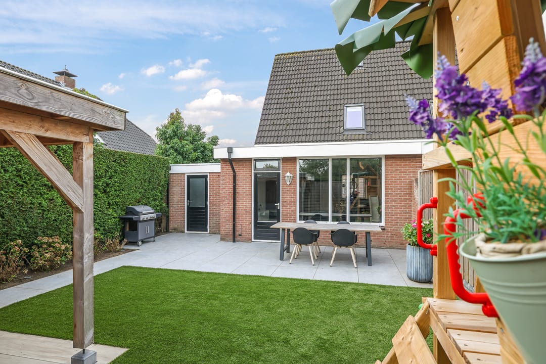 Photo 31 of Schoutstraat 16