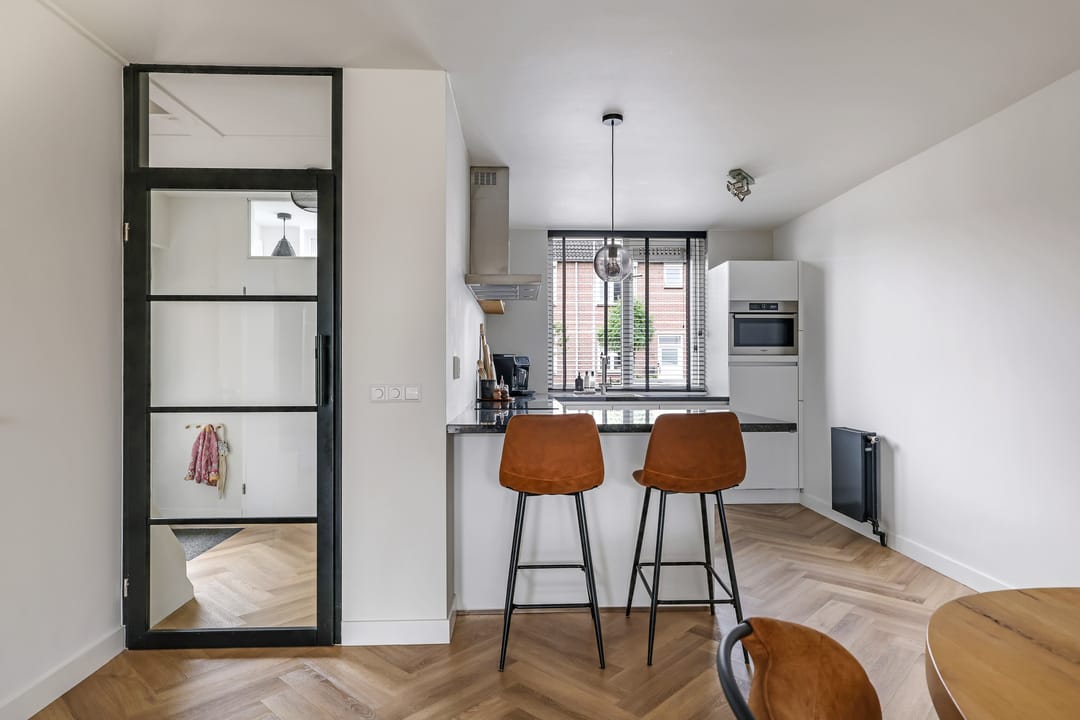 Photo 22 of Schoutstraat 16