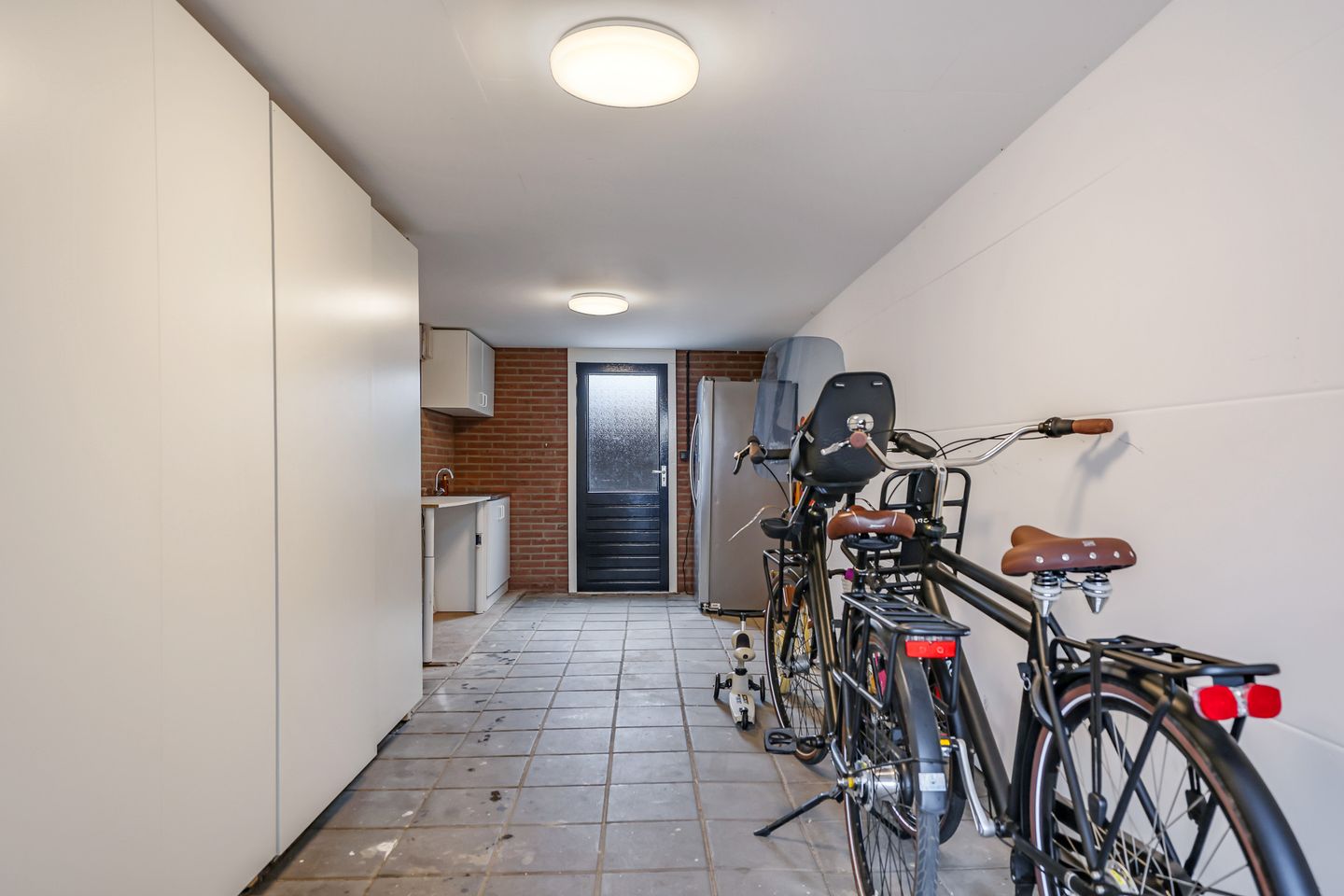 Photo 44 of Schoutstraat 16