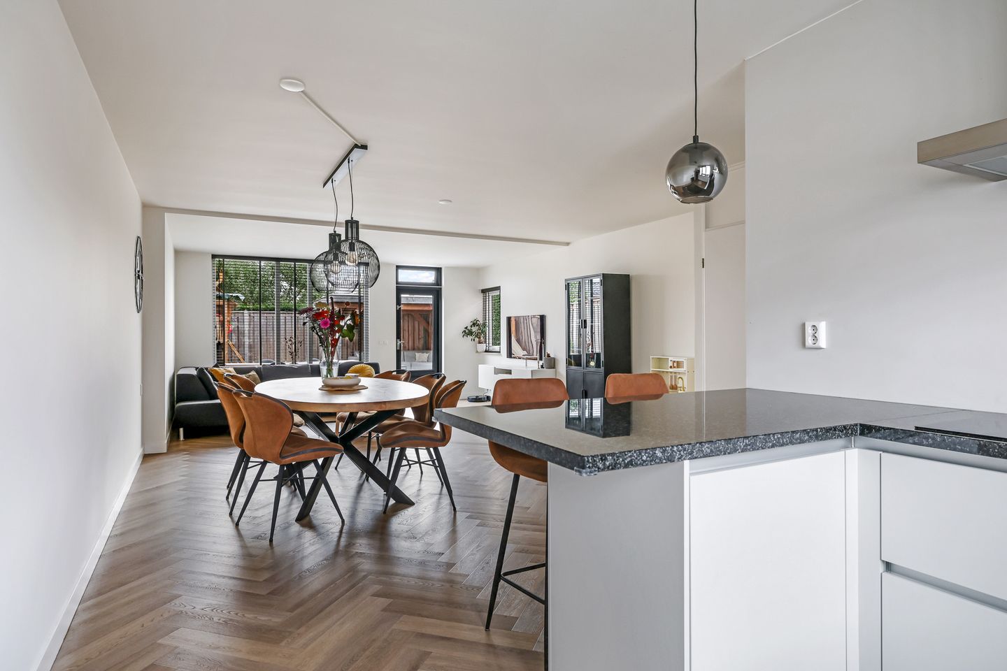 Photo 29 of Schoutstraat 16