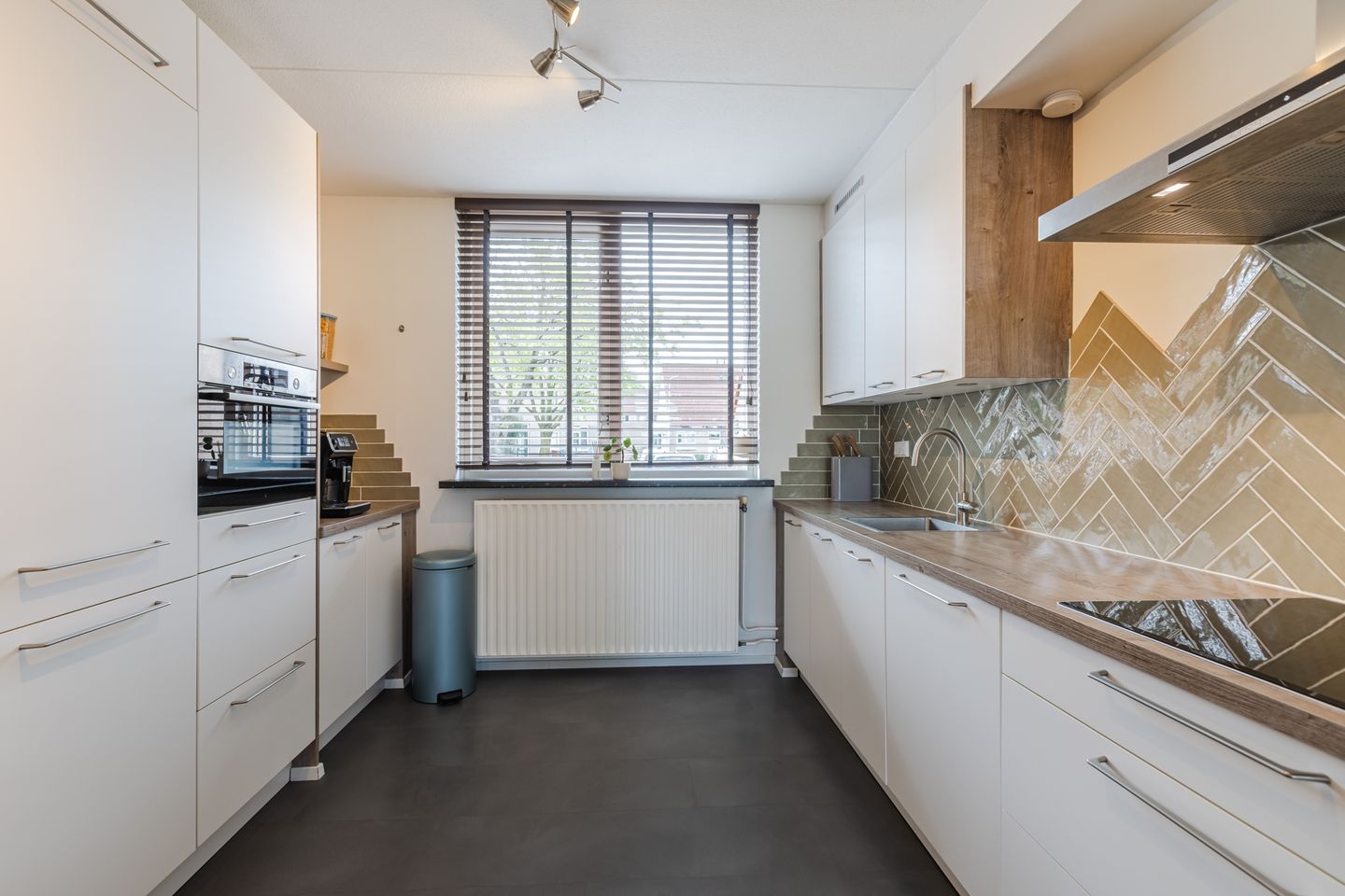 Foto 4 van De Jongstraat 39