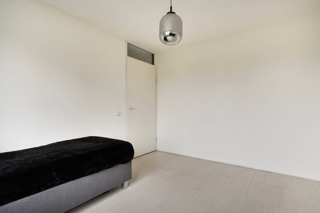 Photo 32 of Verhulststraat 28