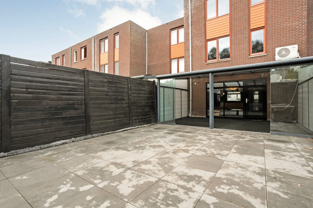 Photo 41 of Verhulststraat 28