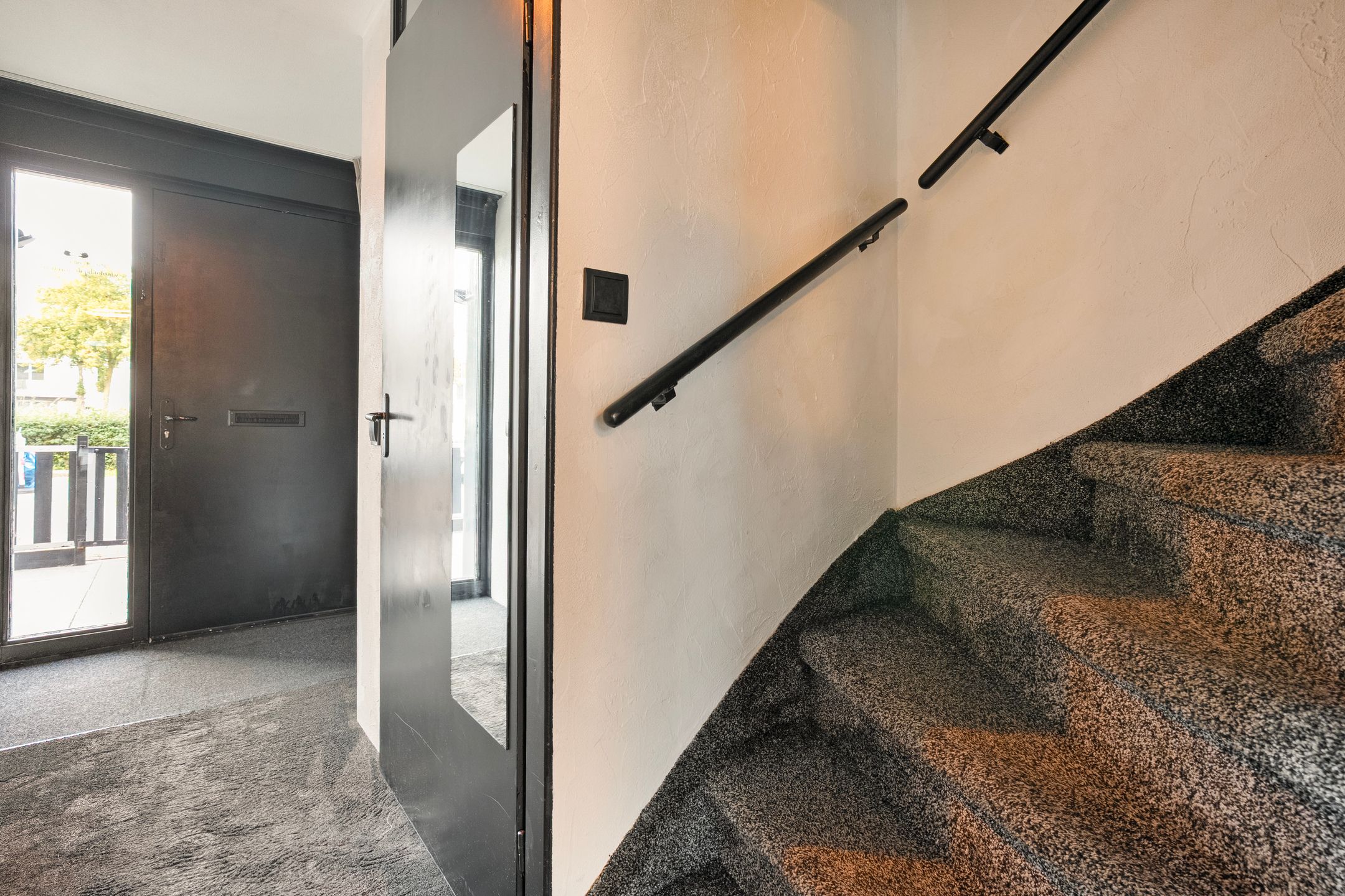 Photo 6 of Verhulststraat 28