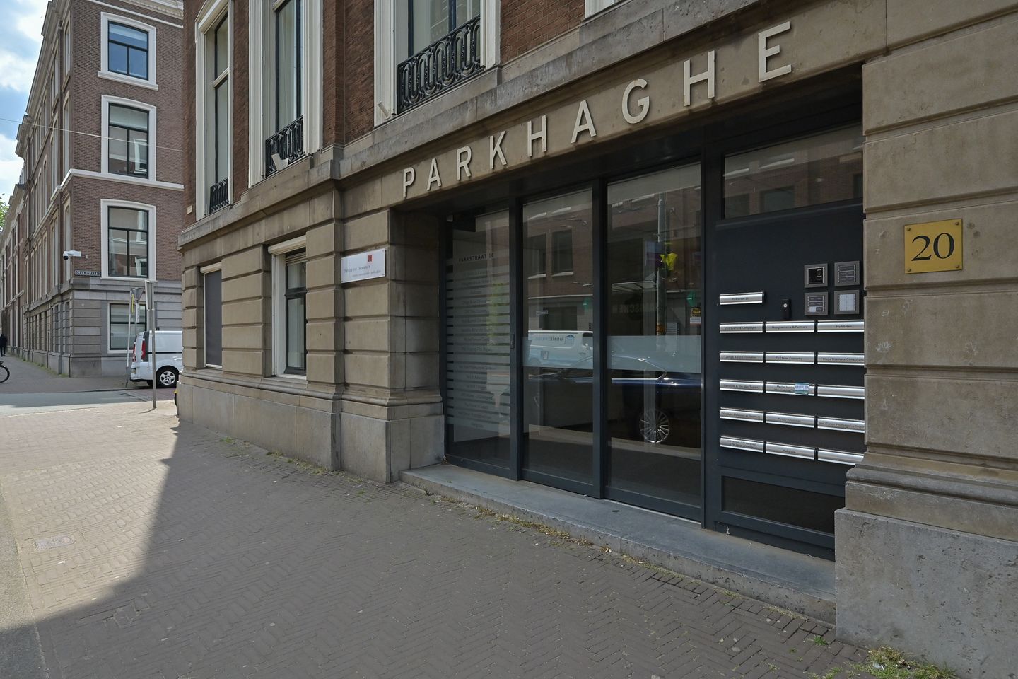 Bekijk foto 3 van Parkstraat 20