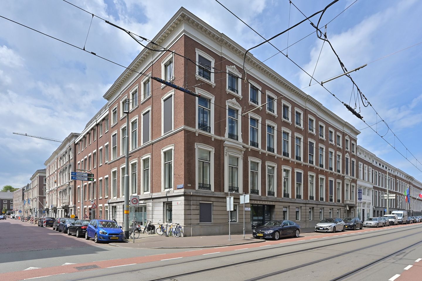 Bekijk foto 1 van Parkstraat 20
