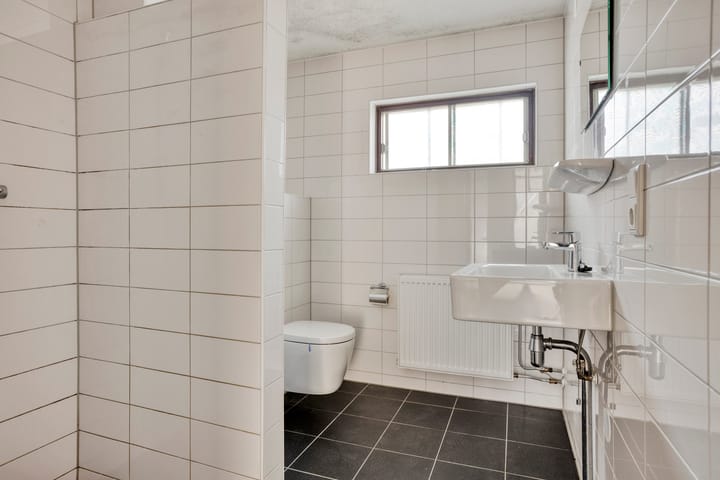 Tussenwoning te koop: Weerselosestraat 214, Borne