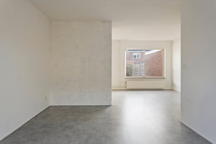 Tussenwoning te koop: Weerselosestraat 214, Borne