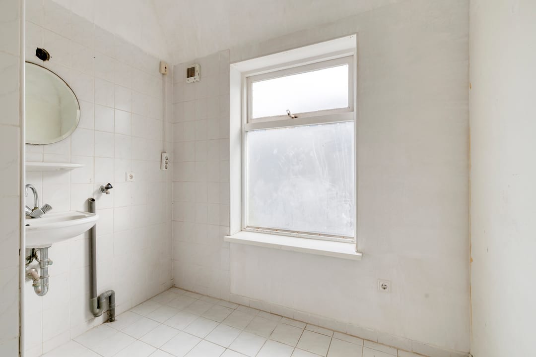 Photo 11 of Johannes Camphuijsstraat 108