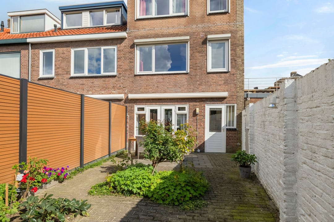 Foto 41 van Zeisstraat 1