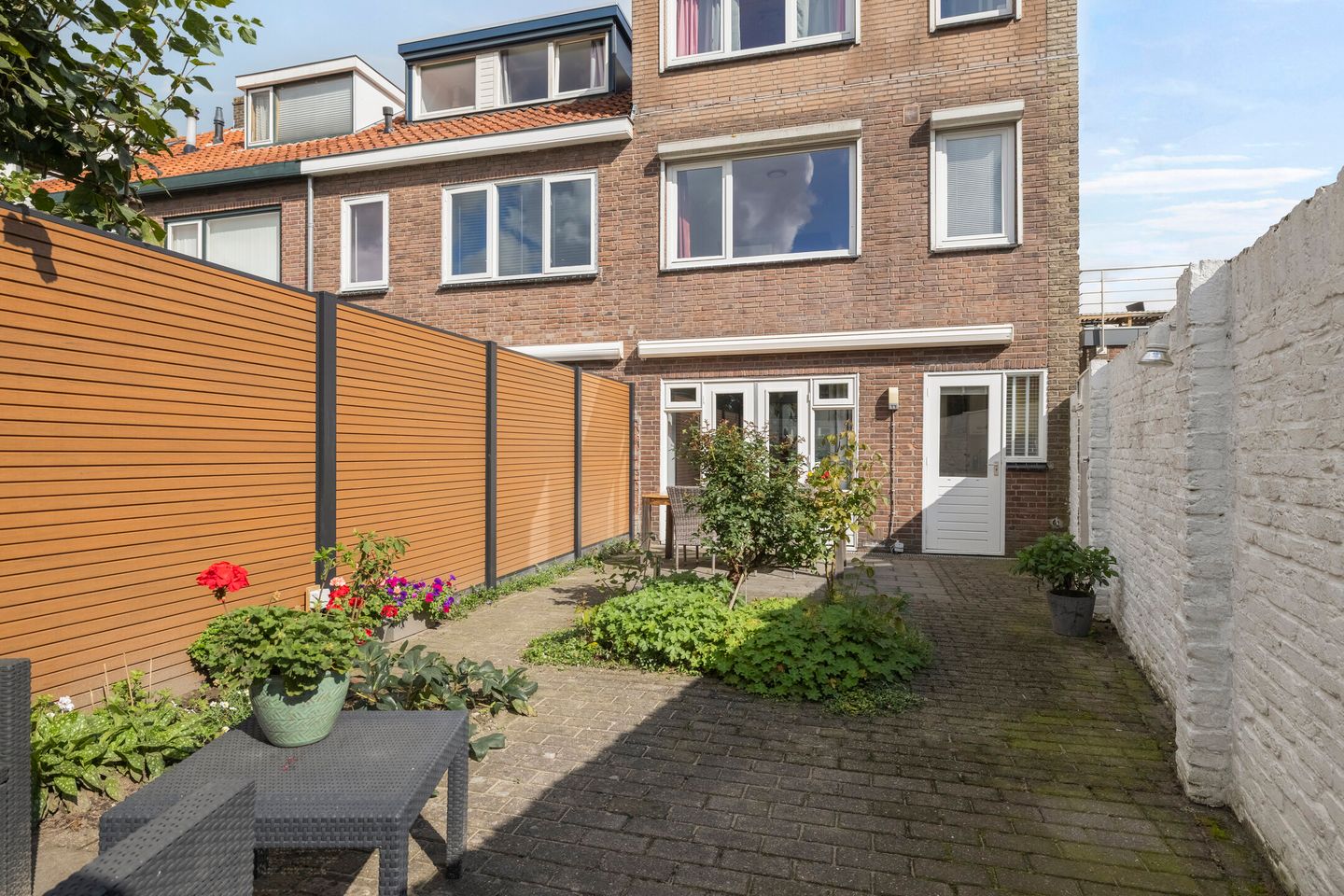 Foto 40 van Zeisstraat 1