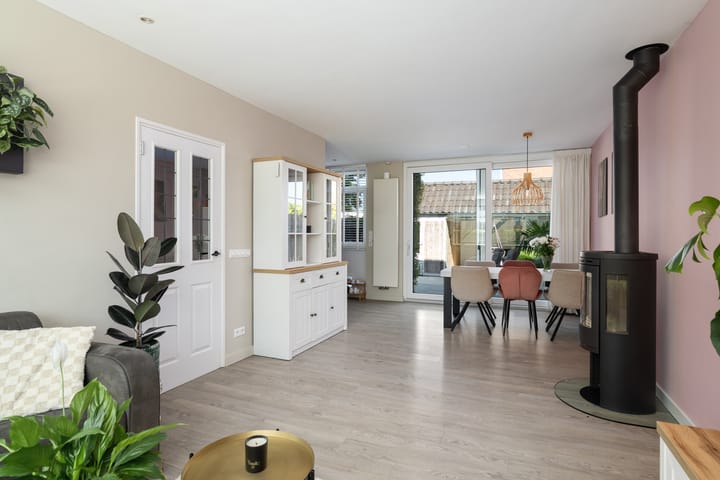 Tussenwoning te koop: Tollensstraat 22, Papendrecht