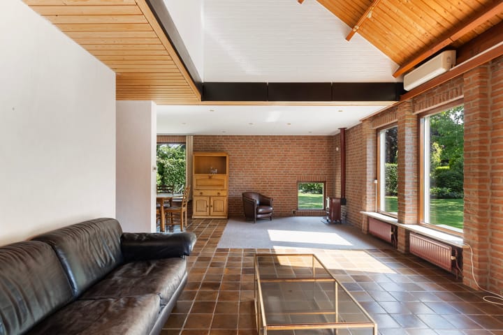 Vrijstaande woning te koop: Lijster 16, Maasdam
