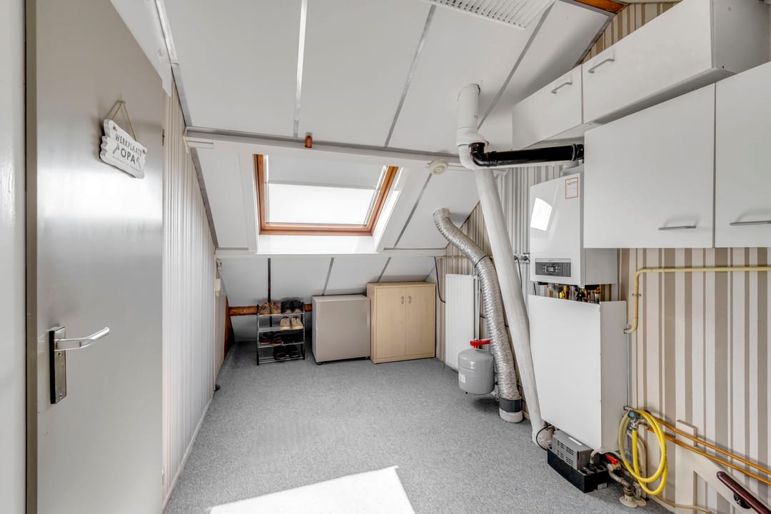 Photo 32 of van den Boschlaan 43