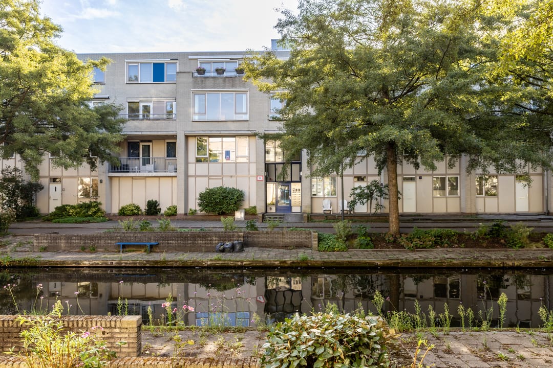 Photo 1 of Charta 77-Vaart 45