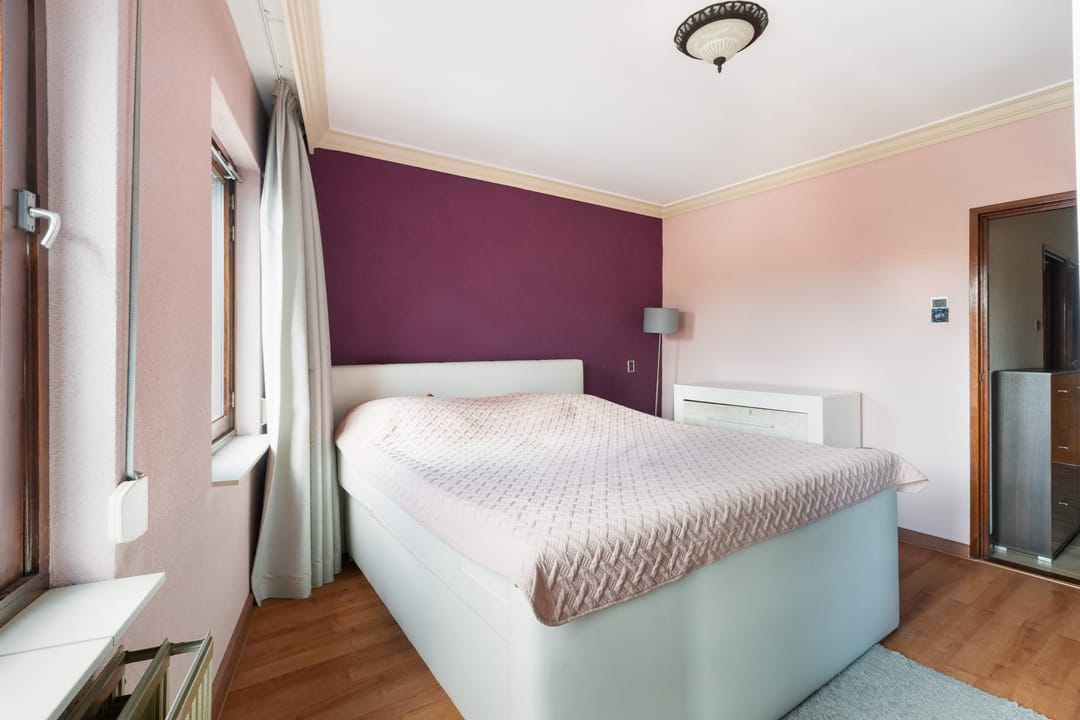 Photo 32 of Willemstraat 3