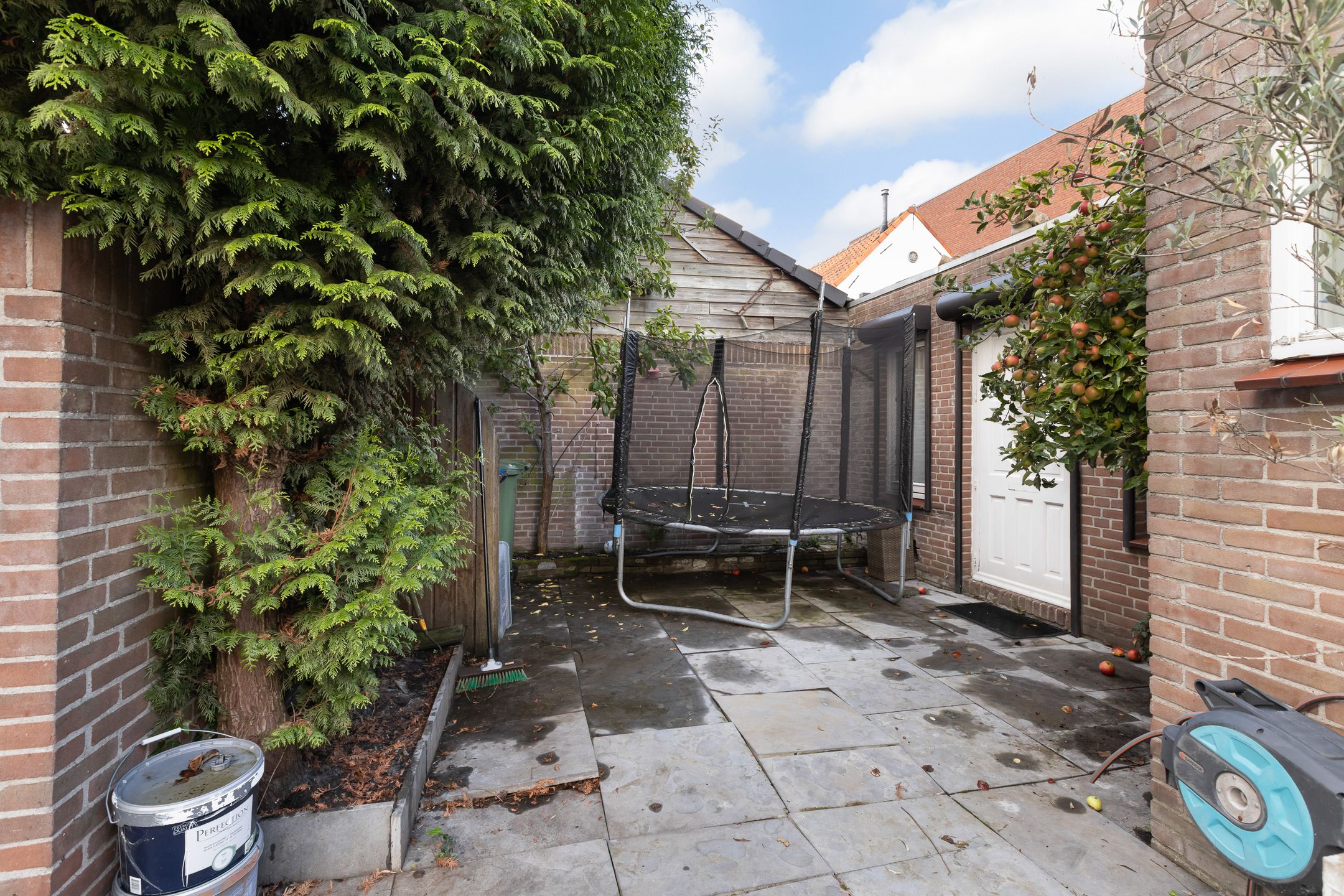 Photo 42 of Willemstraat 3