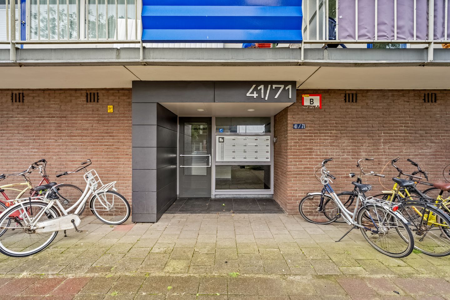 Foto 5 van Wiekslag 45