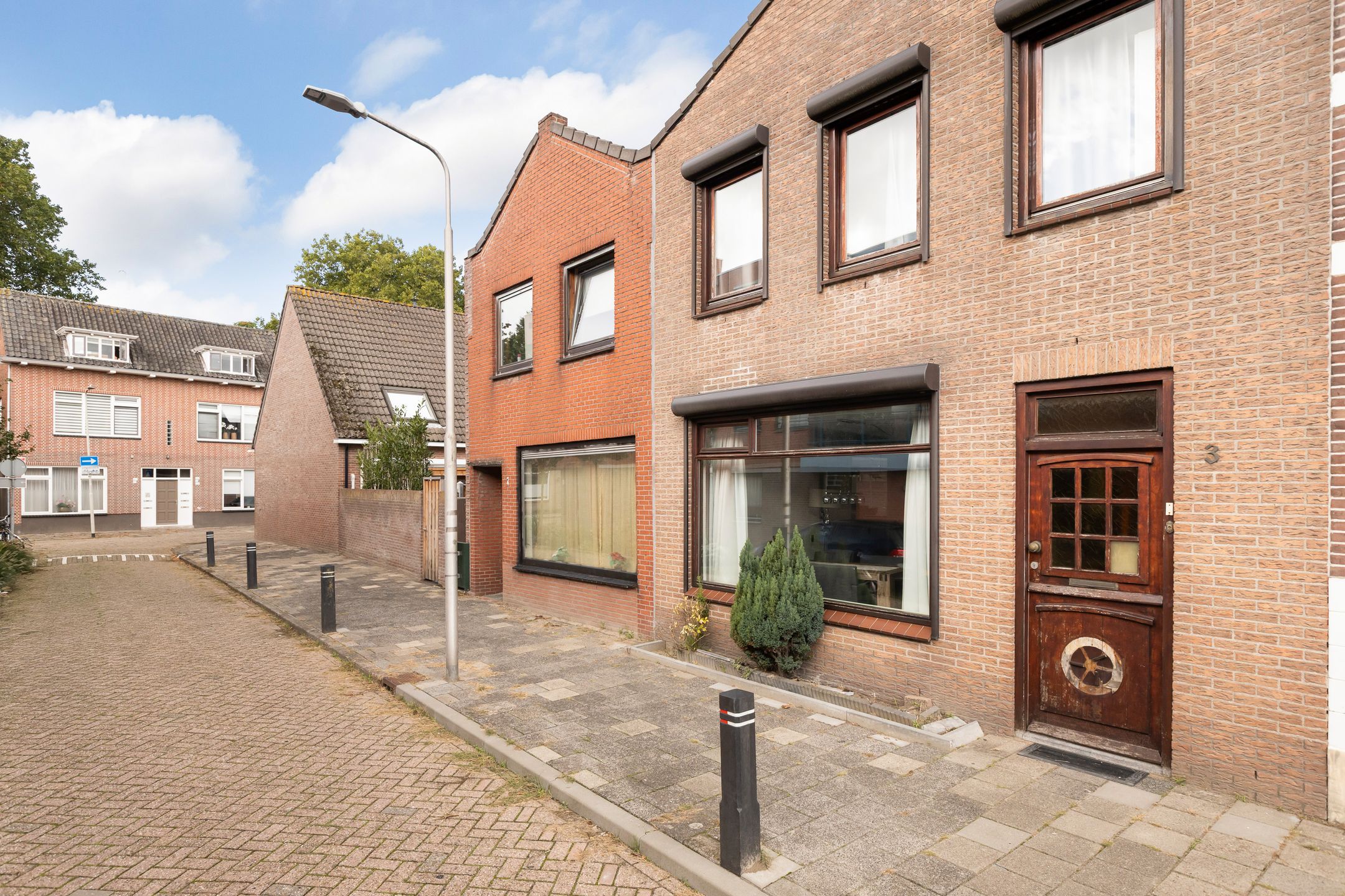 Photo 6 of Willemstraat 3