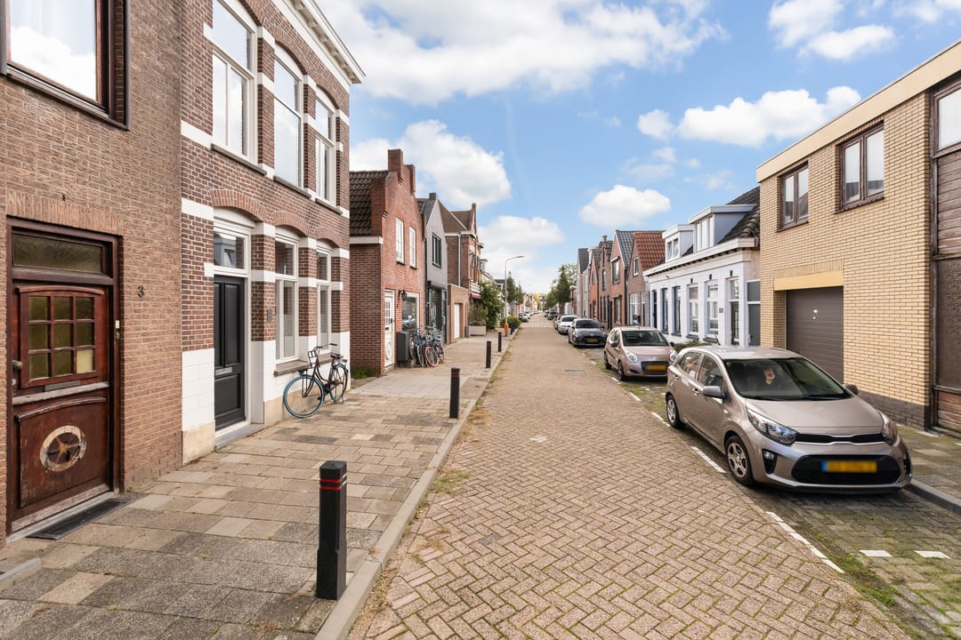 Photo 52 of Willemstraat 3
