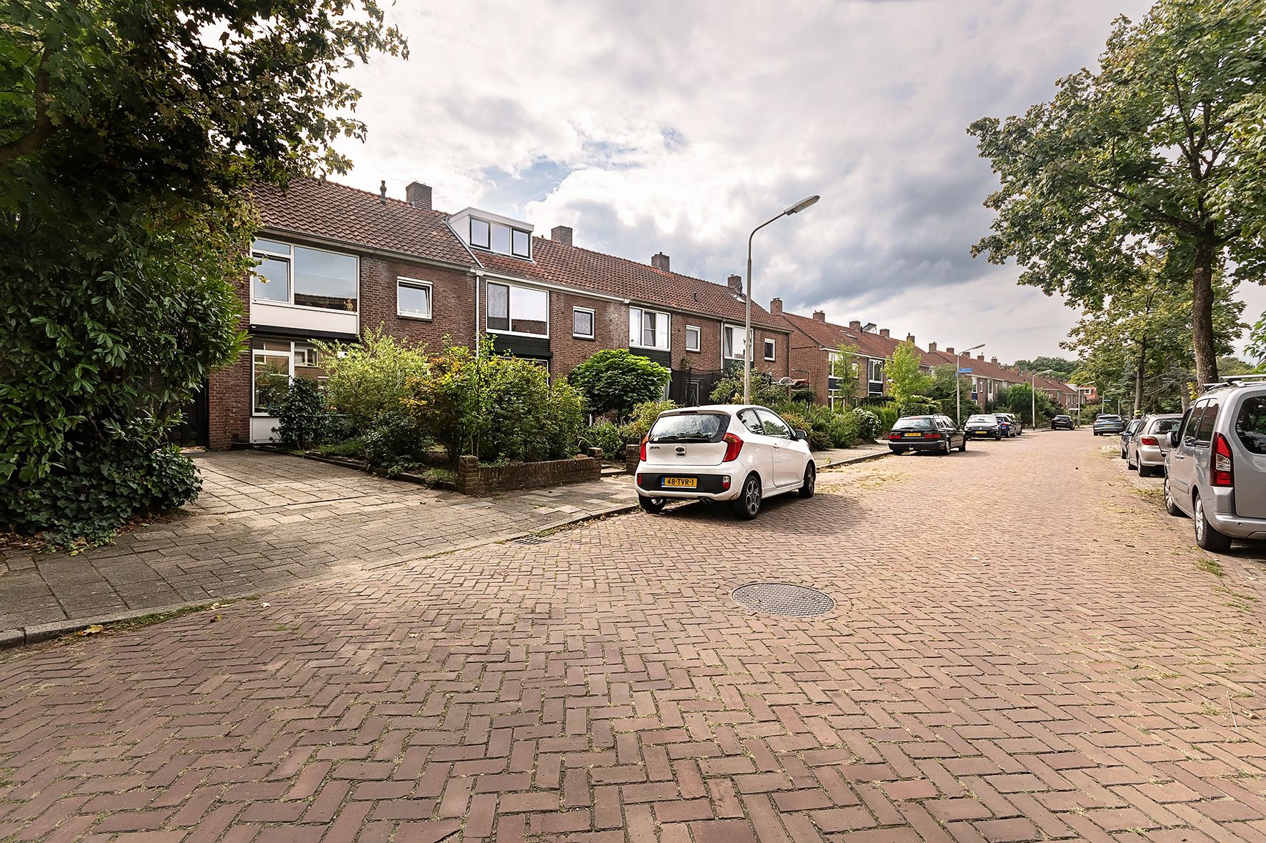 Photo 36 of Pastoor van Blitterwijckstraat 3