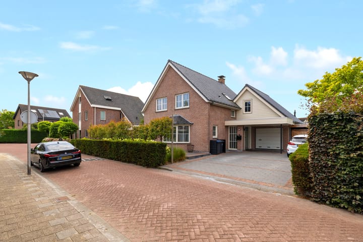 Vrijstaande woning te koop: Marcandostraat 92, Hellevoetsluis