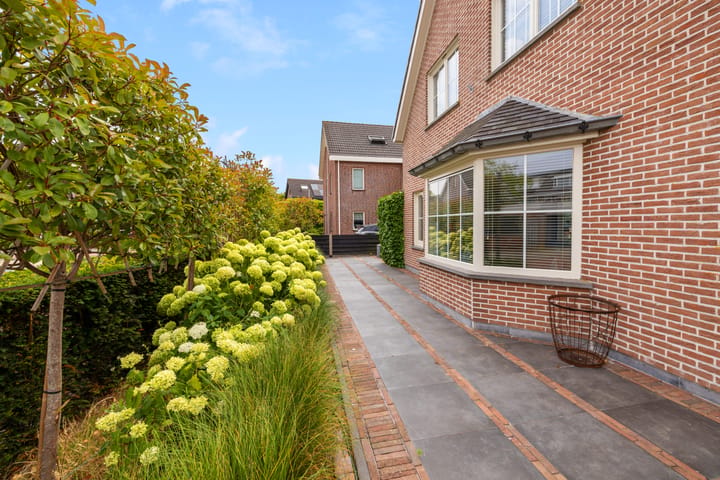 Vrijstaande woning te koop: Marcandostraat 92, Hellevoetsluis