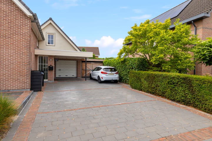 Vrijstaande woning te koop: Marcandostraat 92, Hellevoetsluis