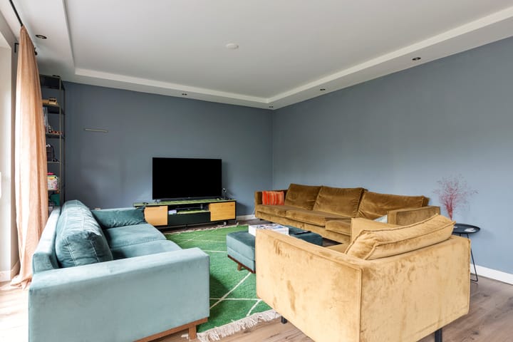 Twee-onder-één-kap te koop: Weissensingel 4, Amsterdam