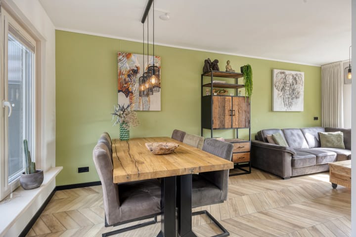 Tussenwoning te koop: Van IJsendijkstraat 83, Purmerend