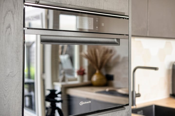 Tussenwoning te koop: Van IJsendijkstraat 83, Purmerend