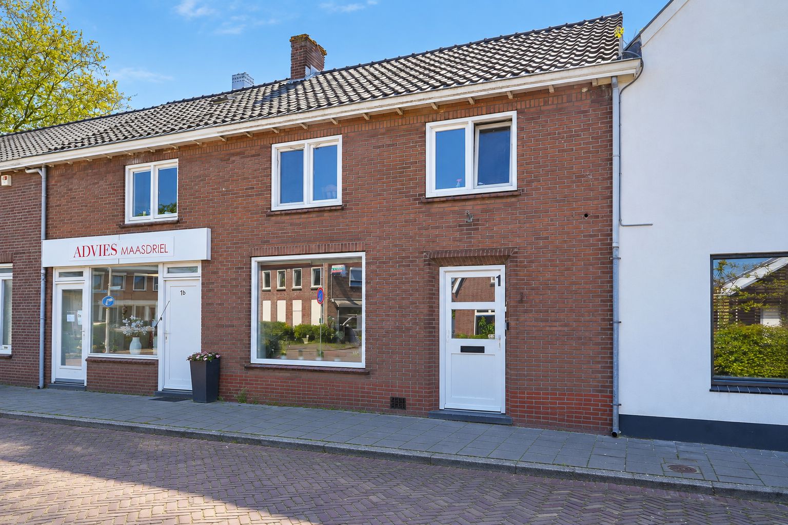 Graaf Ansfriedstraat 1 