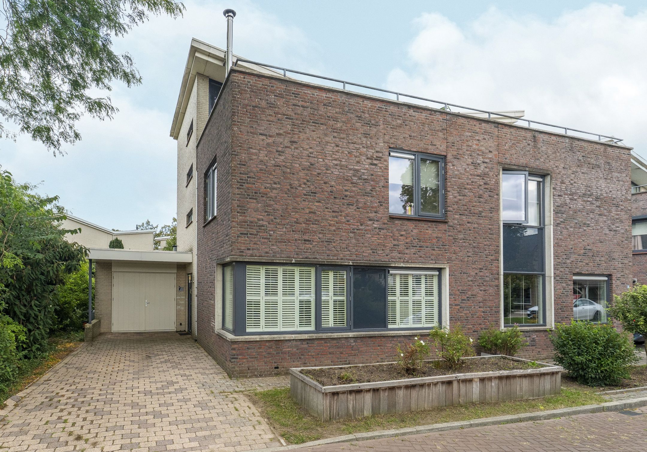 De Lindenhof 13 