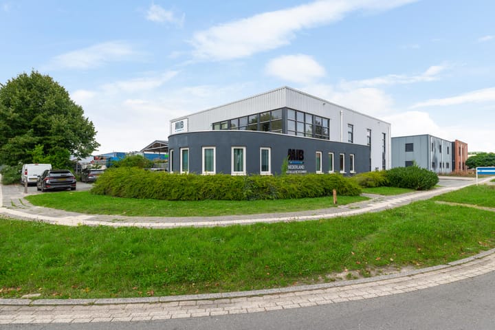 Aziëweg 10, Assen