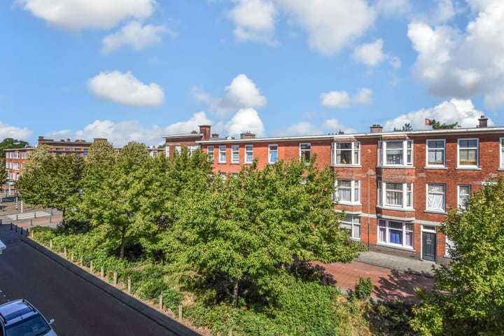 Appartement te koop: Eerbeeklaan 31, 'S-Gravenhage