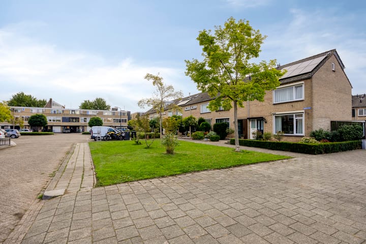 Tussenwoning te koop: Saturnusstraat 4, Hardinxveld-Giessendam