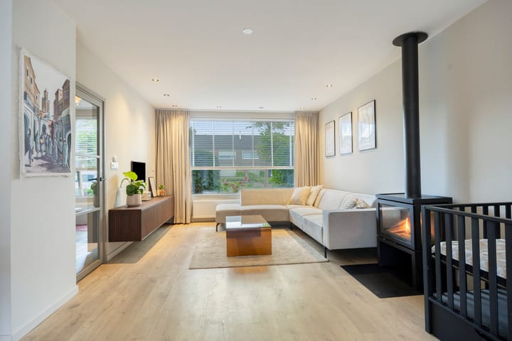 Tussenwoning te koop: Saturnusstraat 4, Hardinxveld-Giessendam