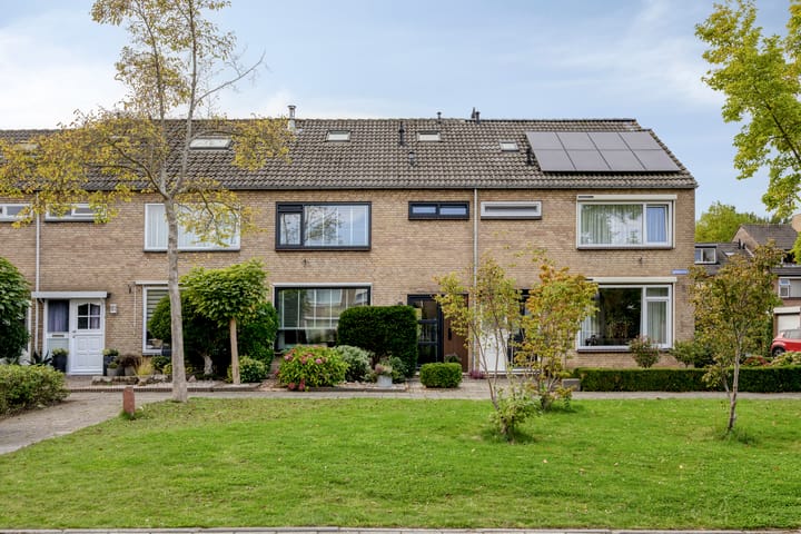 Tussenwoning te koop: Saturnusstraat 4, Hardinxveld-Giessendam