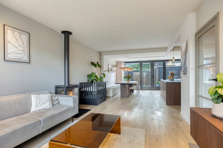 Tussenwoning te koop: Saturnusstraat 4, Hardinxveld-Giessendam