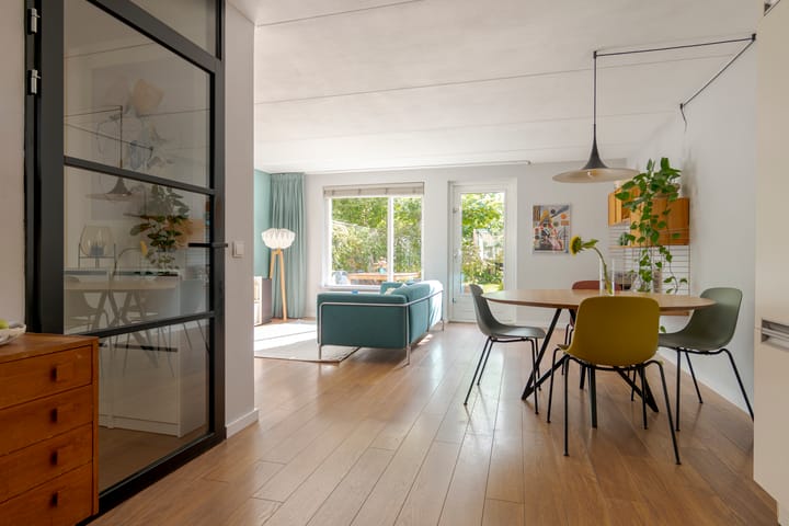 Tussenwoning te koop: Schildwachtstraat 49, Zwolle