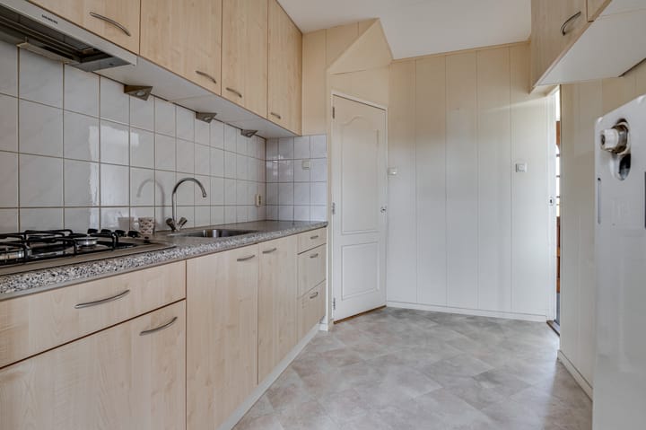 Tussenwoning te koop: Veilingweg 39, Warmenhuizen
