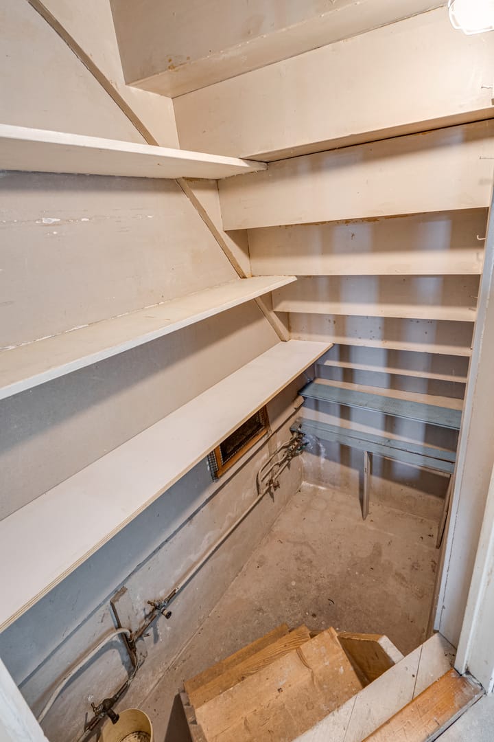 Tussenwoning te koop: Veilingweg 39, Warmenhuizen