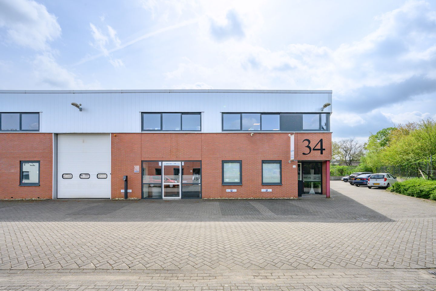 Bekijk foto 2 van Loubergweg 34