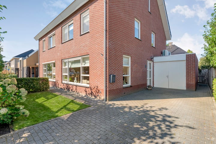 Twee-onder-één-kap te koop: De Geurne 1, Gramsbergen