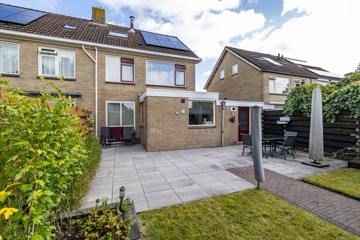 Tussenwoning te koop: Fivelstraat 4, Ten Boer