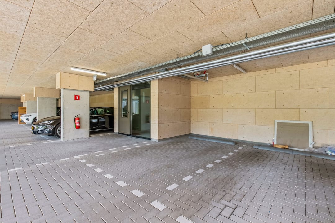 Photo 47 of Grootslagstraat 71
