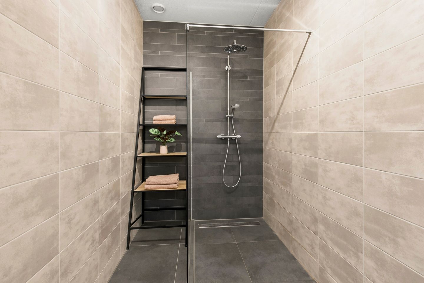 Photo 4 of Grootslagstraat 71