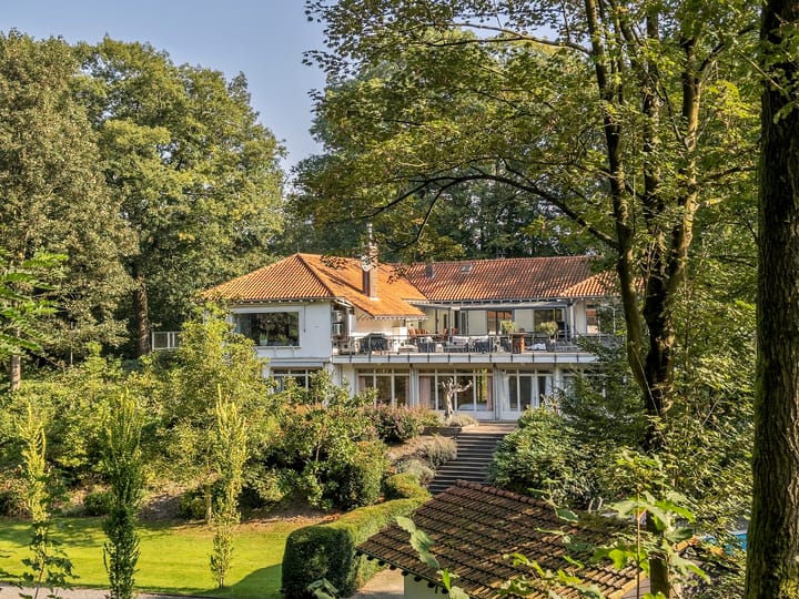 Vrijstaande woning te koop: Onderste Molenweg 100, Venlo