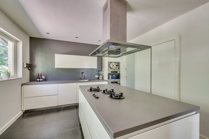 Vrijstaande woning te koop: Onderste Molenweg 100, Venlo